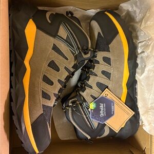 Hi-Tec men’s shoes